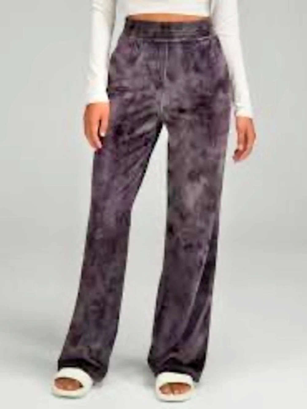 lululemon Scuba Mid-Rise Wide-Leg Pant *Velvet Black & Purple